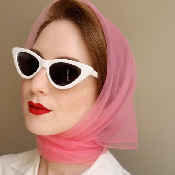 GIVEAWAY SALE!! Vintage 50’s Retro Triangle Chiffon Scarf - Picture 1 of 6